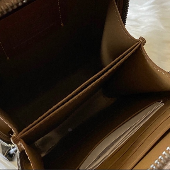 *SOLD**. Coach wolven hand bag - Picture 4 of 4